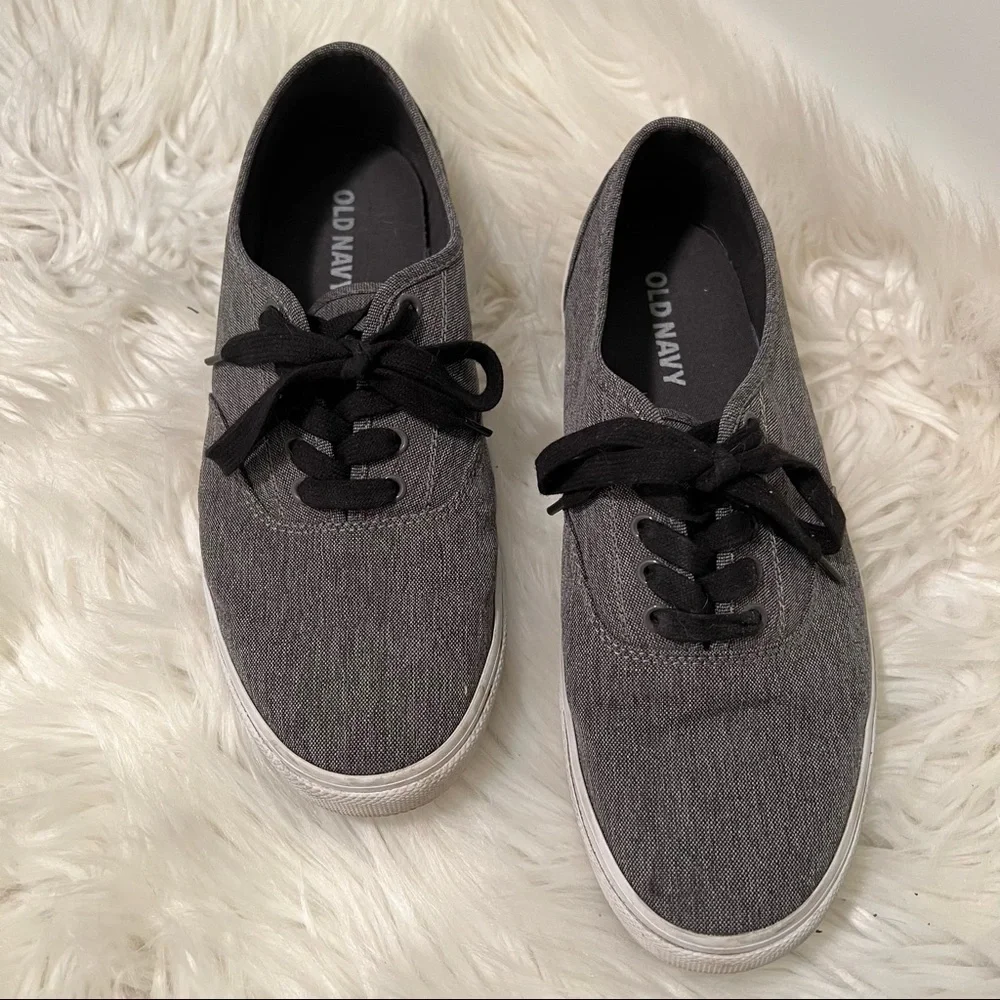 Old Navy Men's Size 9 Lace-Up Sneakers Medium Gray Heather